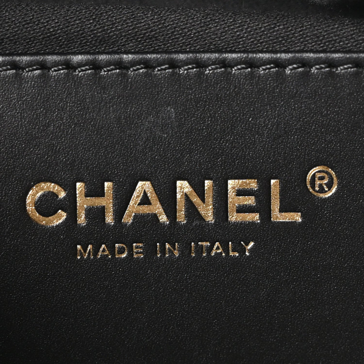 Caviar Quilted Medium Chanel 25 Handbag Black