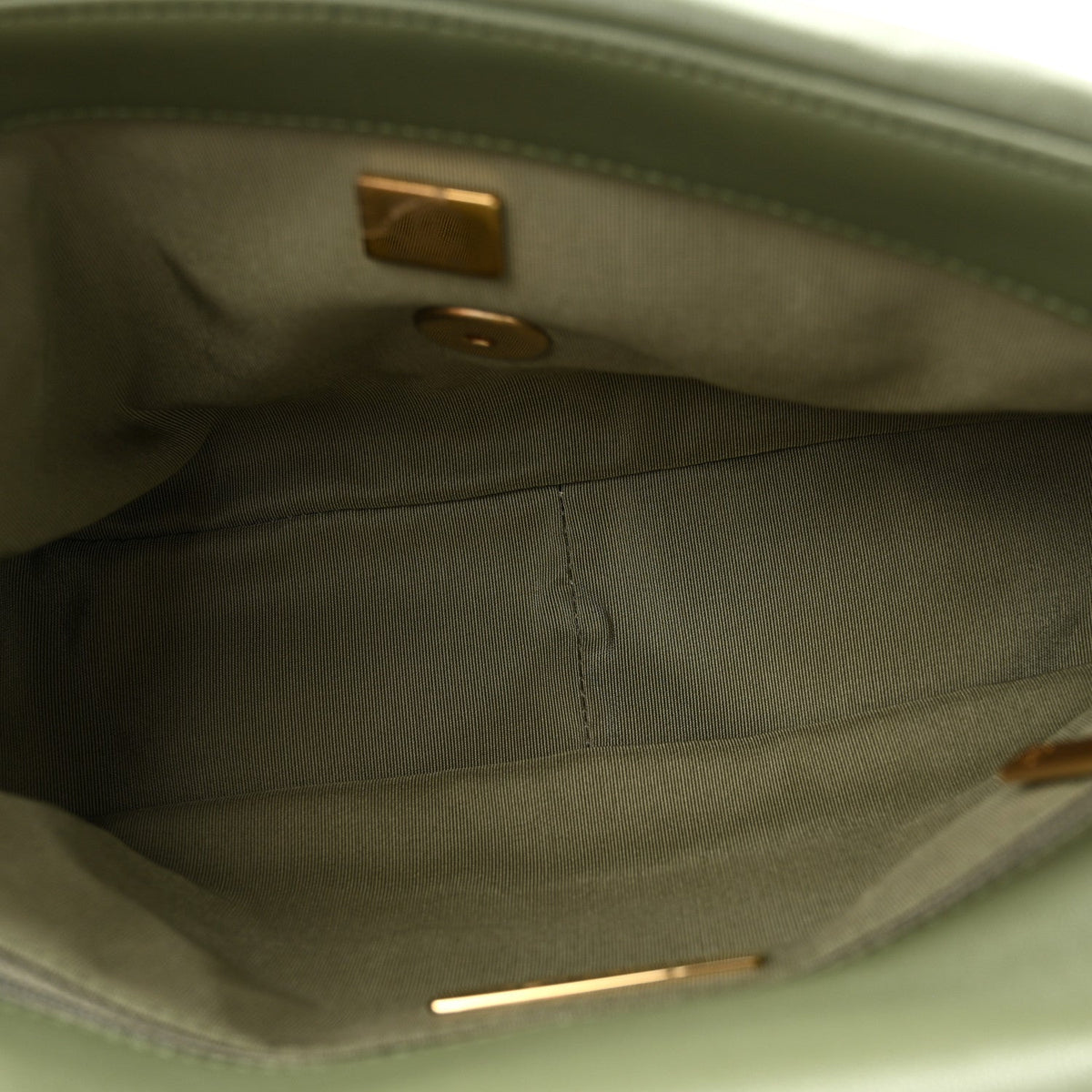 Lambskin Quilted Medium Chanel 19 Flap Green