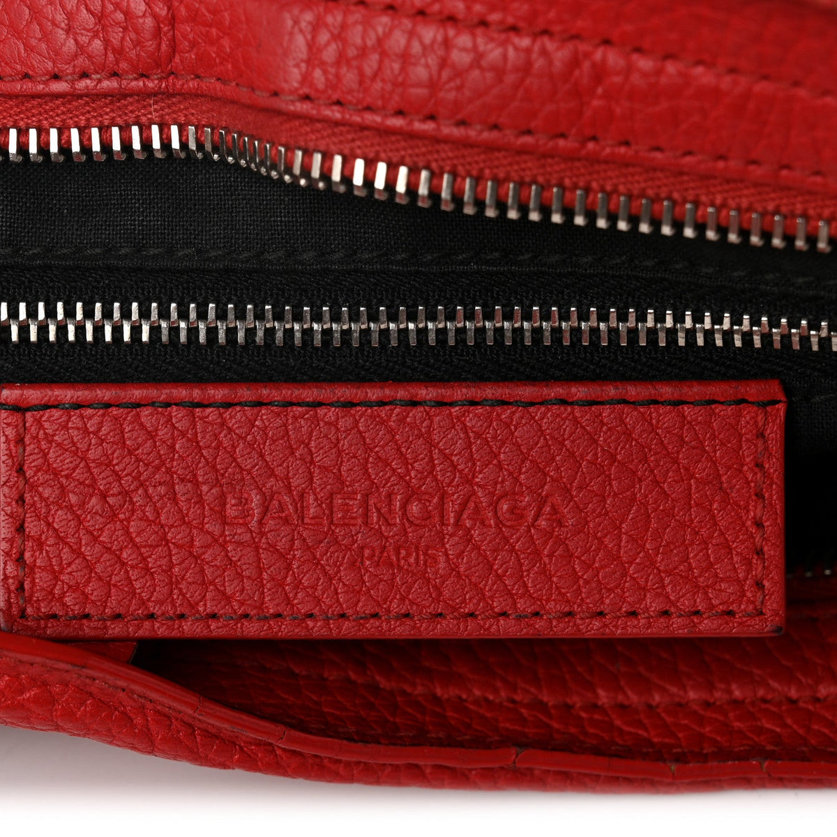 Vibrato Calfskin Classic Silver Hardware S City Rouge Cerise