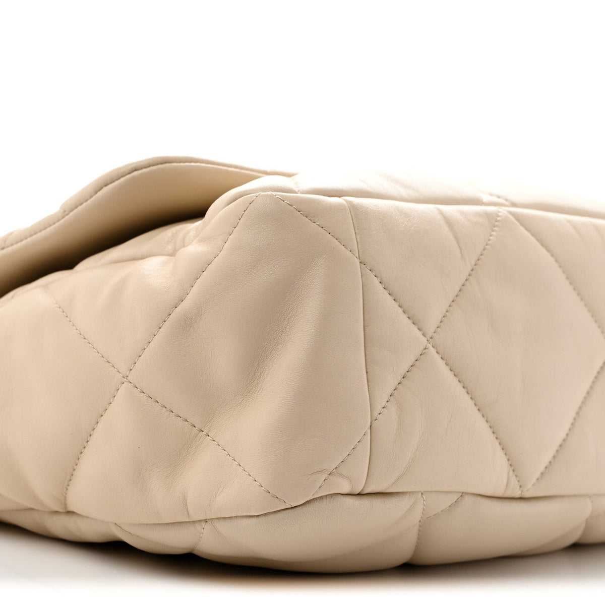 Lambskin Quilted Maxi Chanel 19 Flap Beige