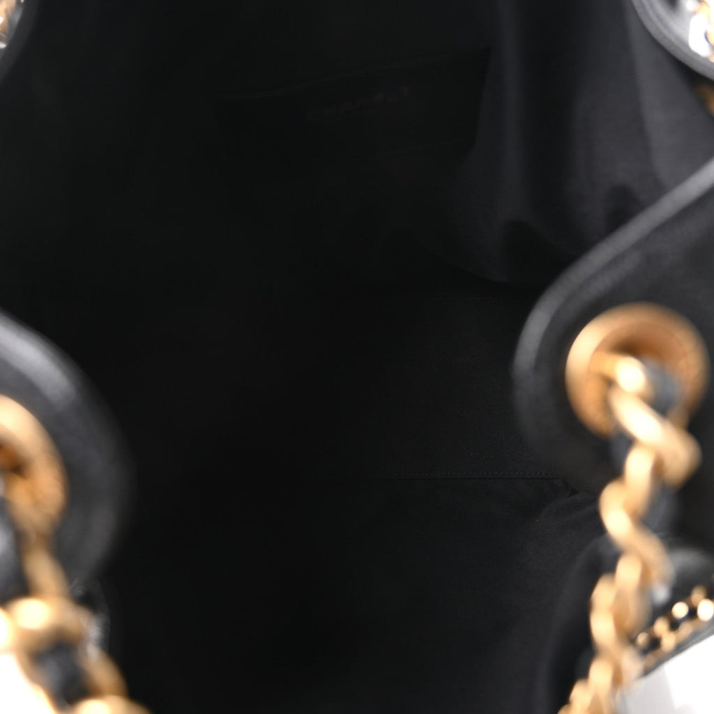 Caviar Quilted Medium Chanel 25 Handbag Black