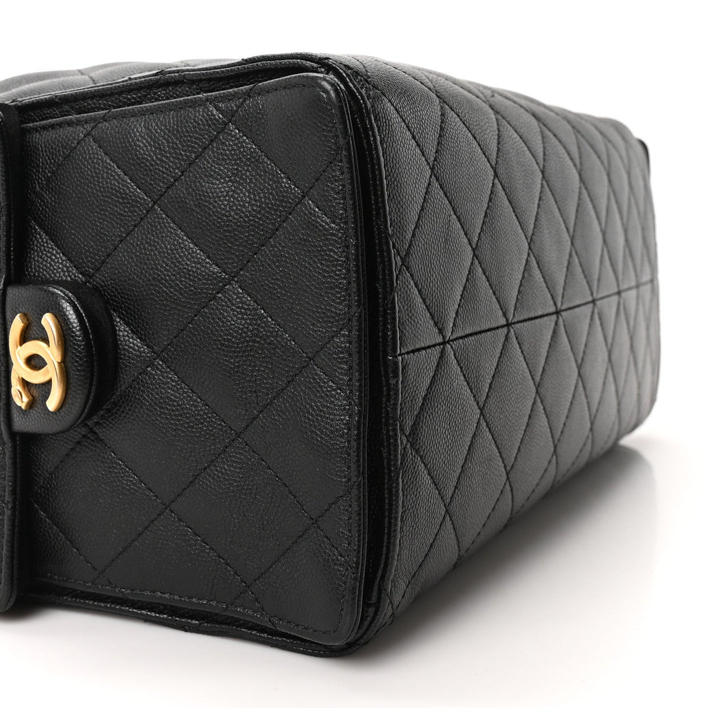 Caviar Quilted Medium Chanel 25 Handbag Black