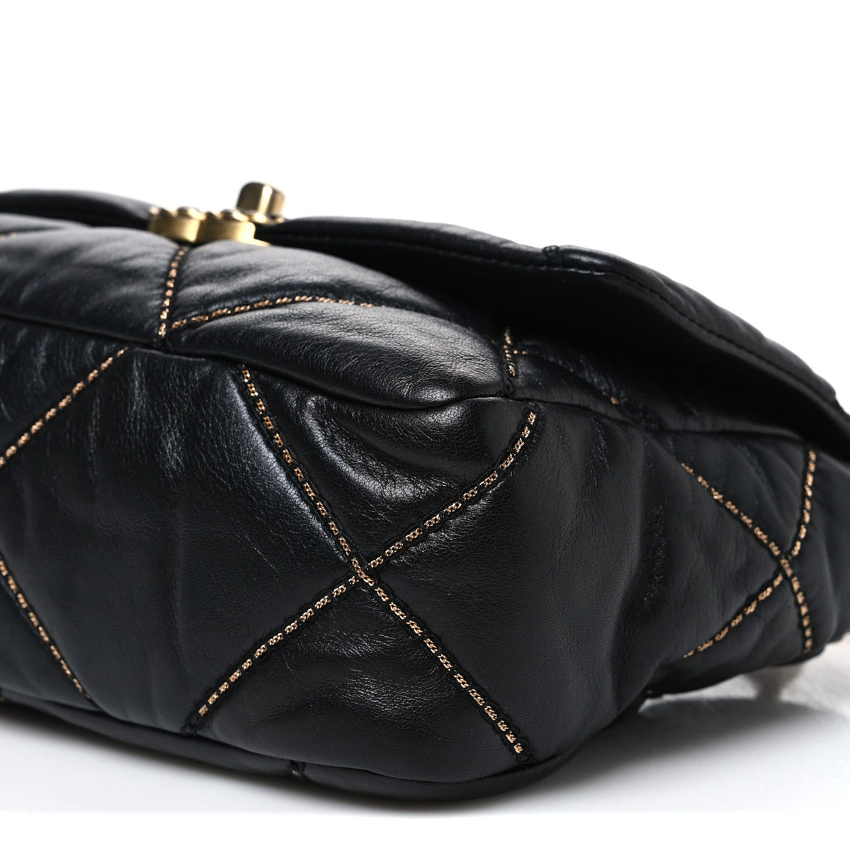 Lambskin Chain Quilted Medium Chanel 19 Flap Black