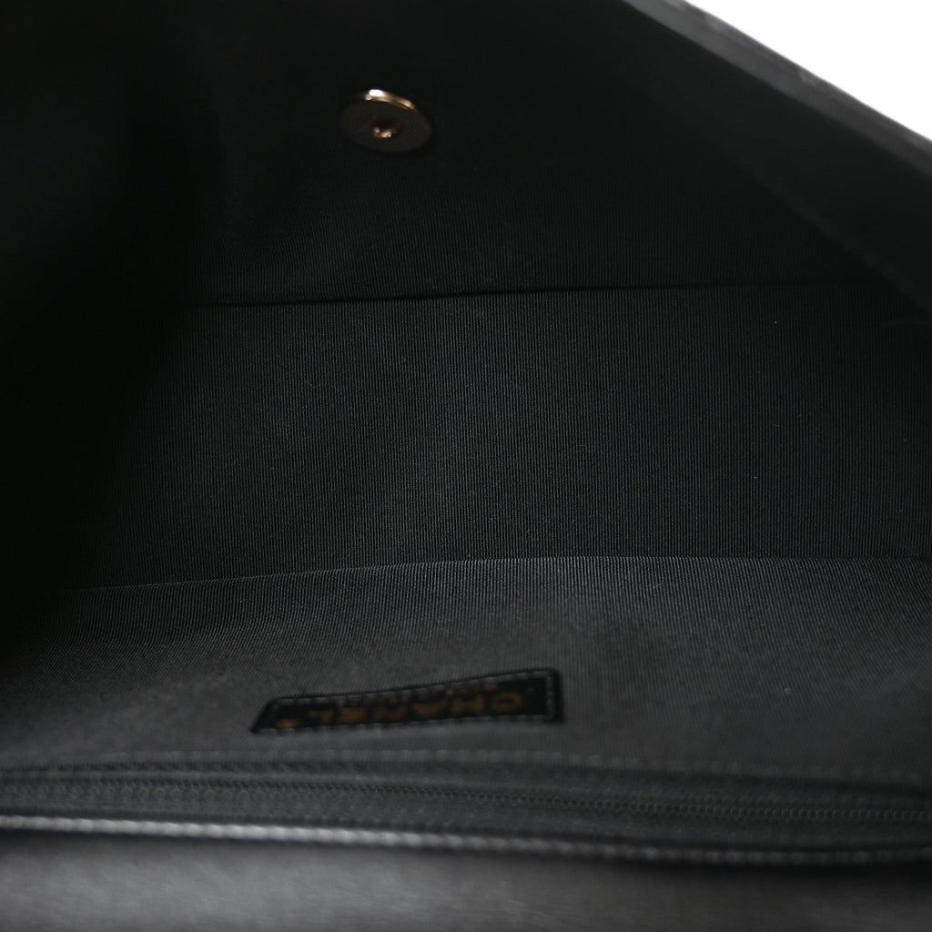 Crumpled Calfskin Medium Chain All Over Flap Black