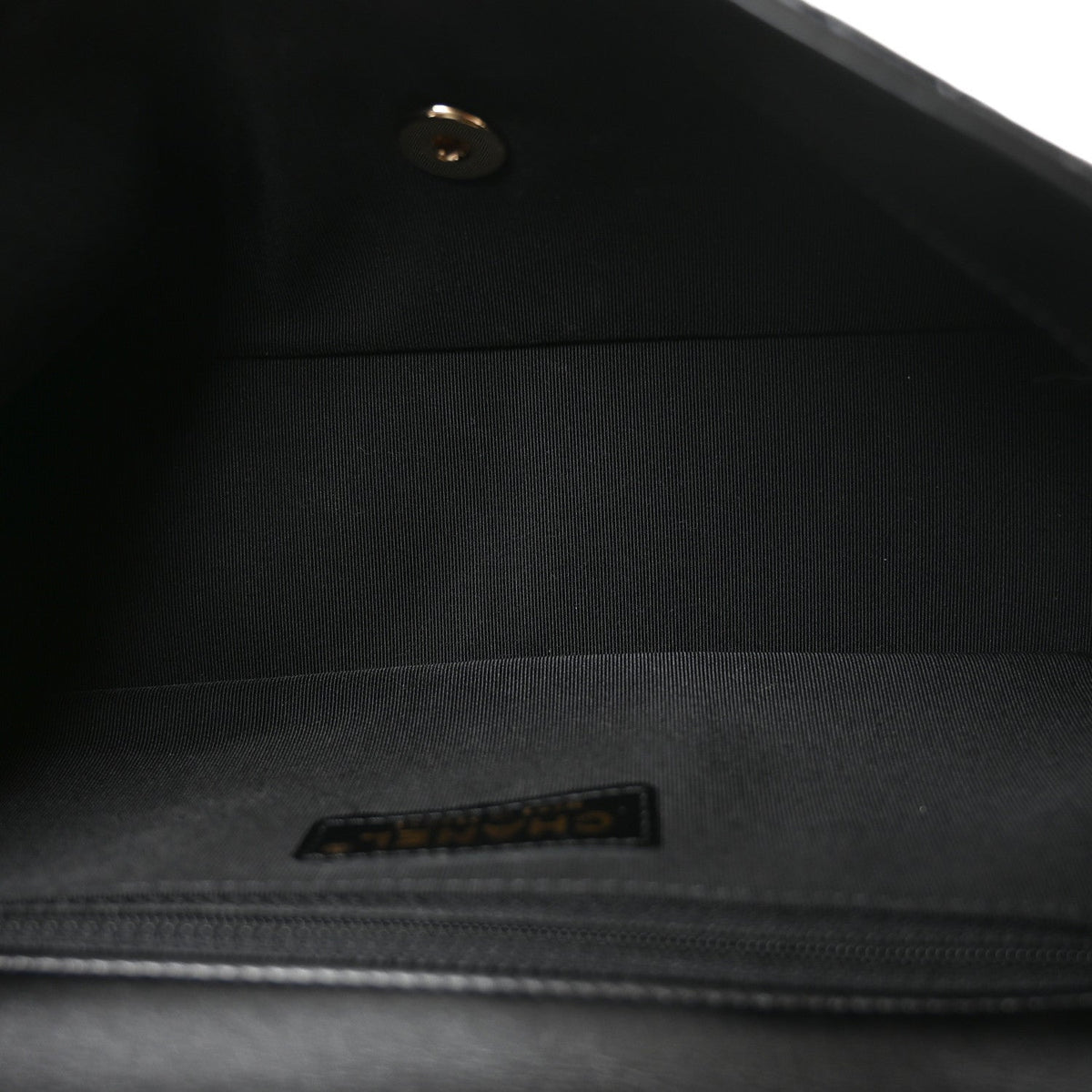 Crumpled Calfskin Medium Chain All Over Flap Black