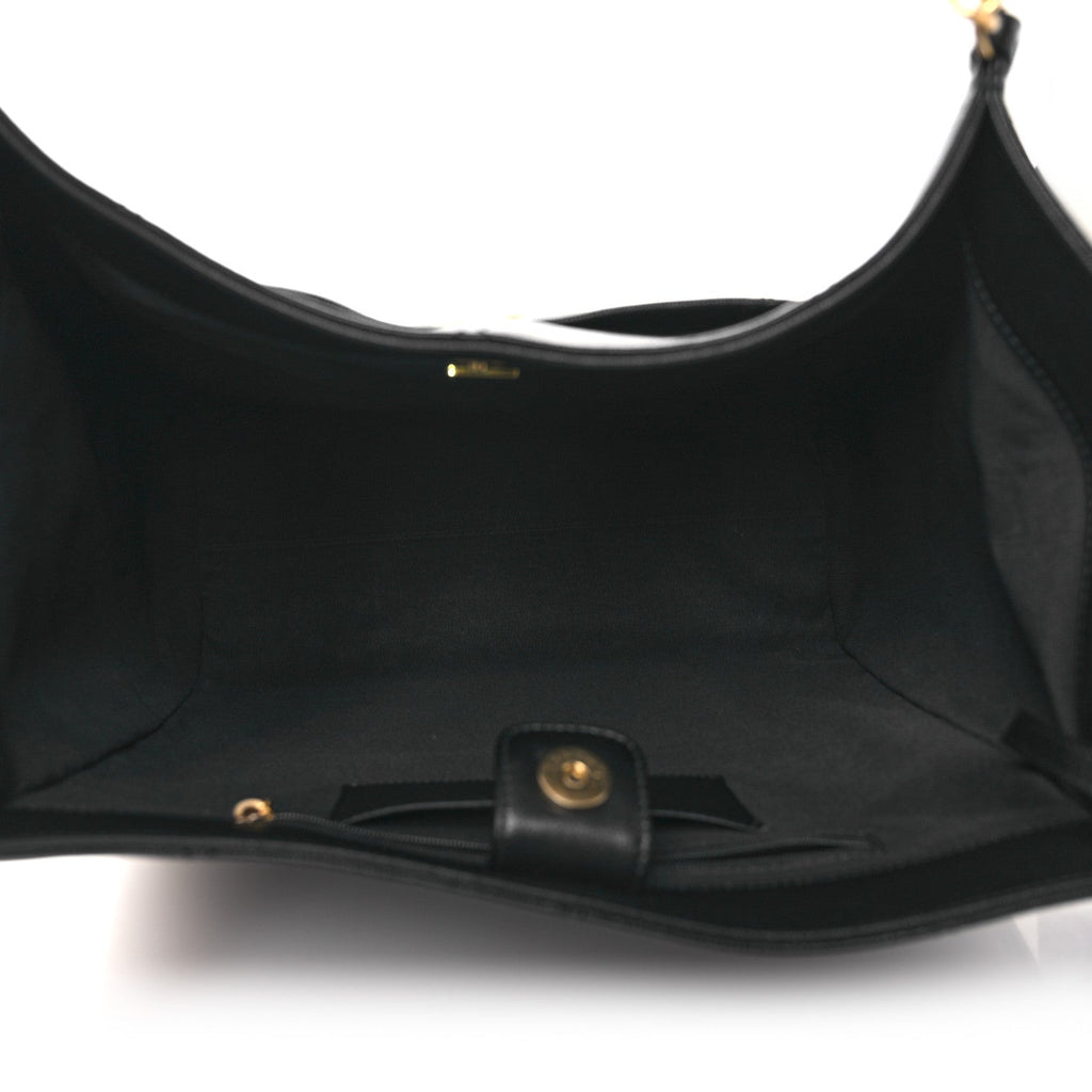 Caviar Stitched Pocket CC Large Tote Black