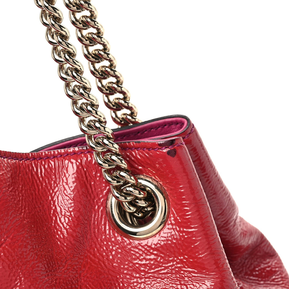 Vernice Naplack Medium Soho Chain Shoulder Bag Bright Bouganville Bright Bouganville
