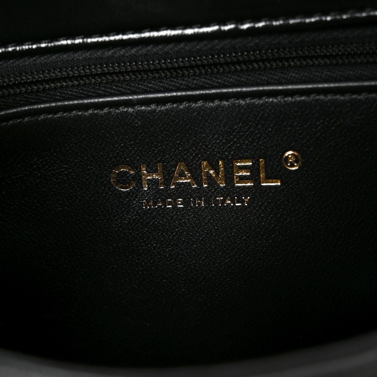 Shiny Lambskin Quilted Twisted Links Top Handle Flap Black