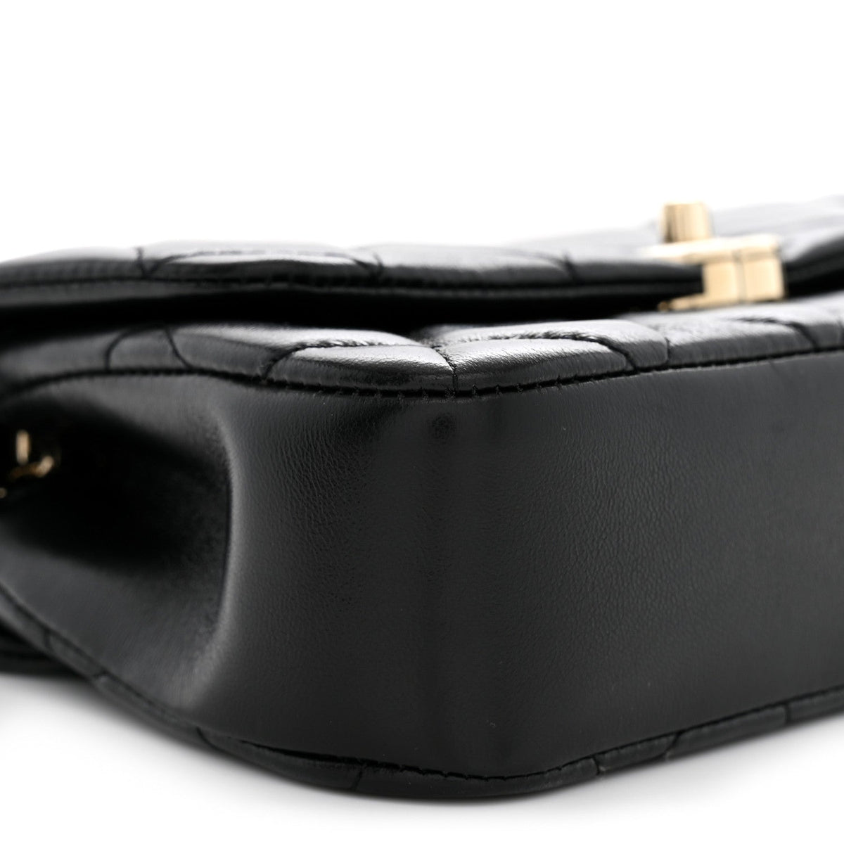 Lambskin Quilted Rectangular Phone Holder Clutch With Chain Black