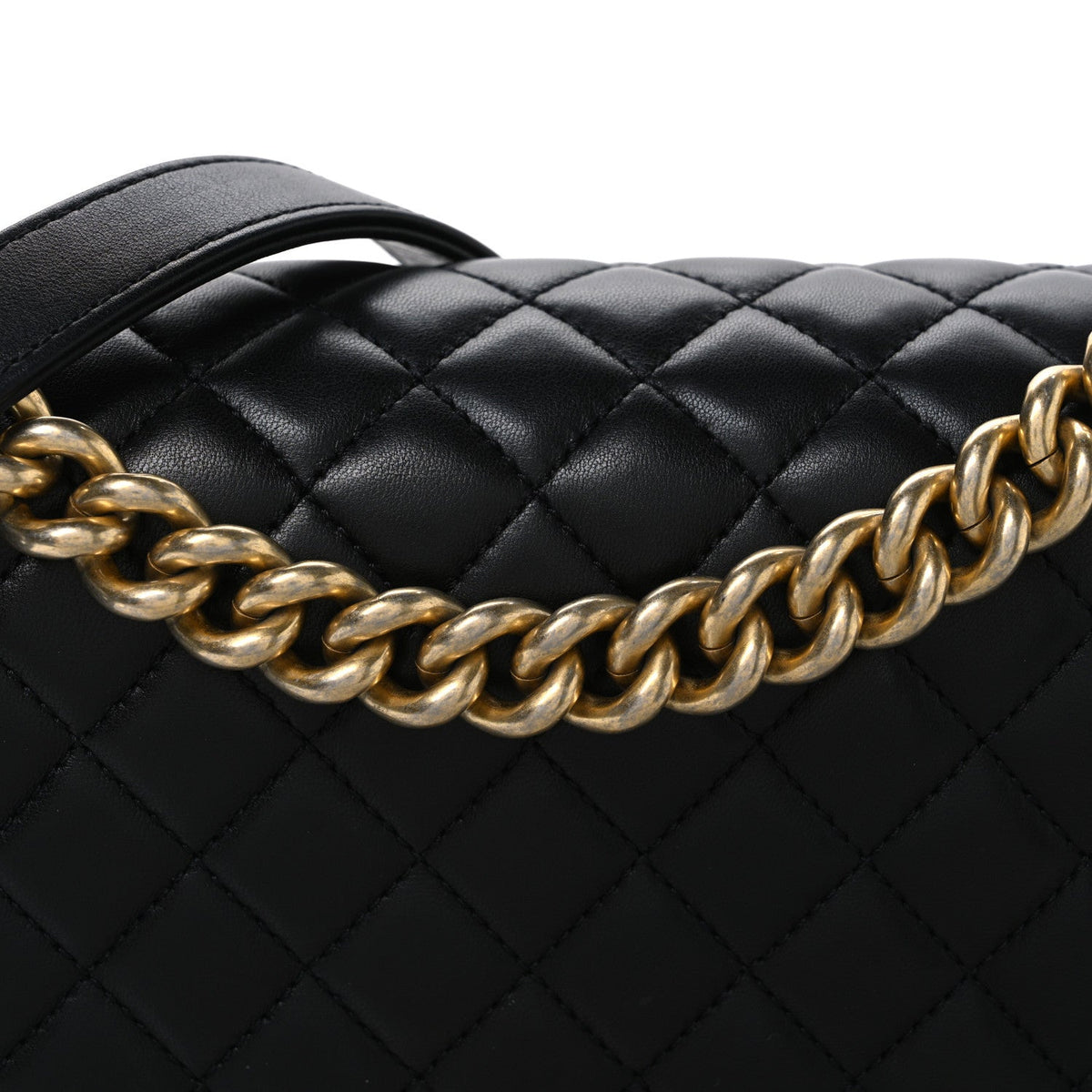Lambskin Quilted Medium Boy Flap Black