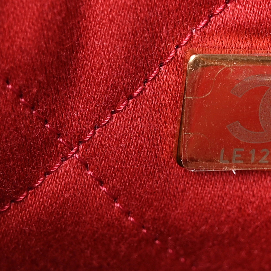 Shiny Calfskin Quilted Small Chanel 22 Red