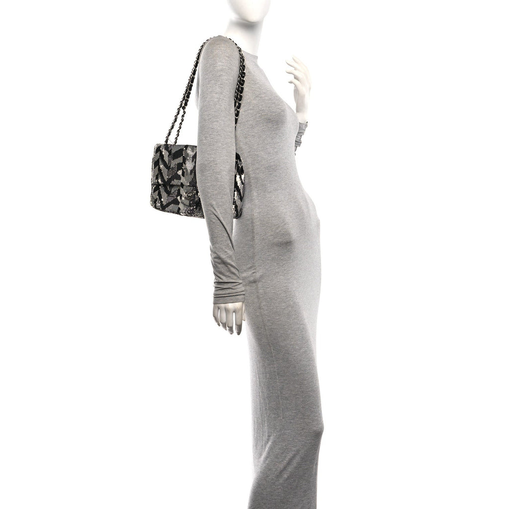 Sequin Medium Single Flap Silver Black