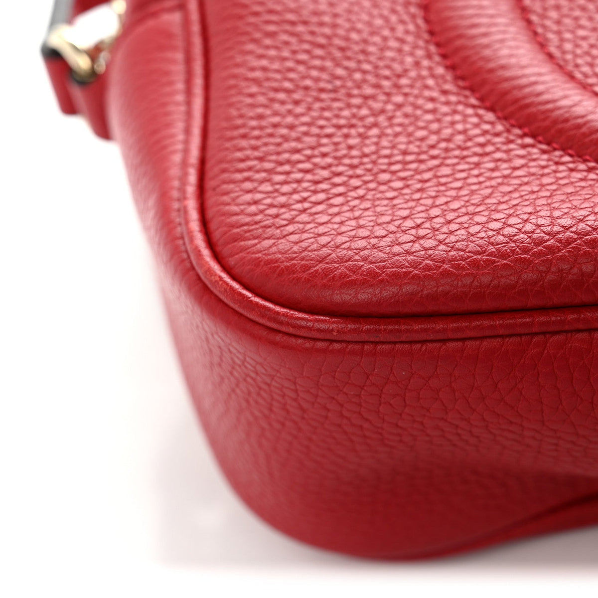Pebbled Calfskin Small Soho Disco Bag Vibrant Red