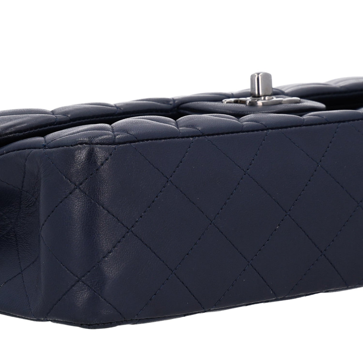 Lambskin Quilted Medium Double Flap Navy