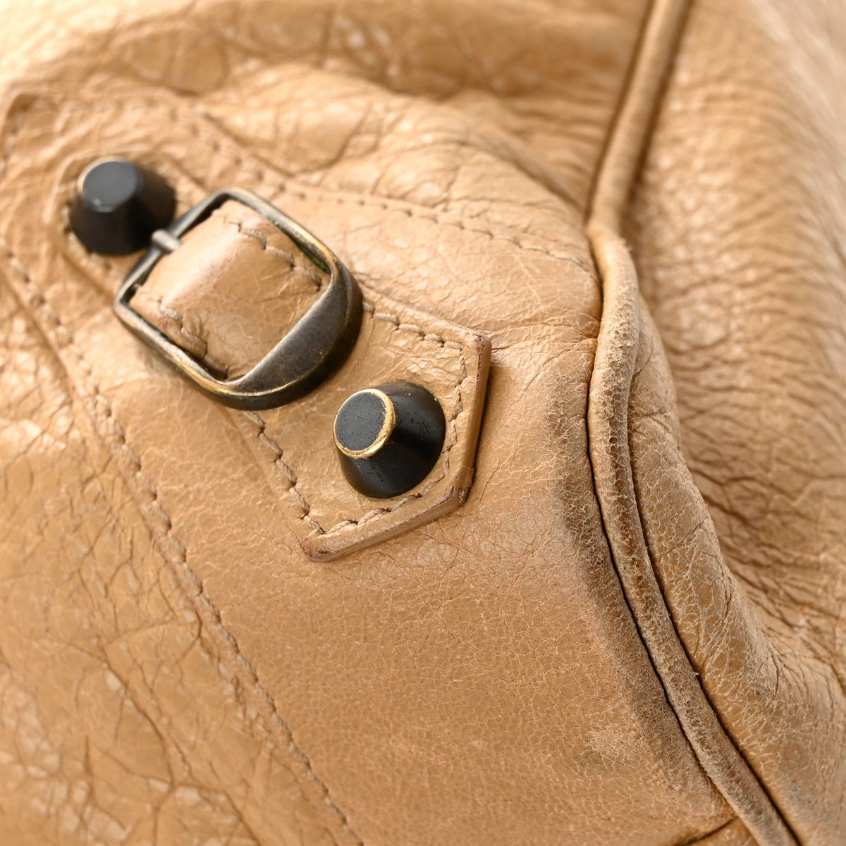 Agneau Classic Hardware Velo Beige Nougatine