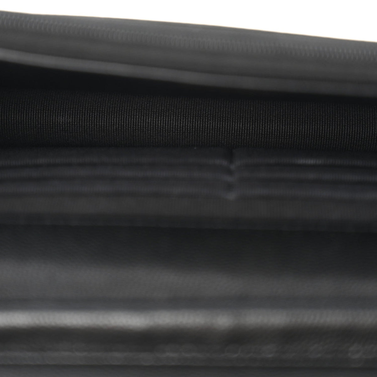 Caviar Quilted Crystal CC Wallet On Chain WOC Black