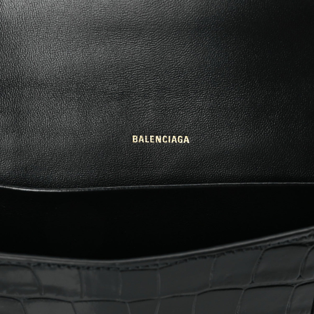 Shiny Calfskin Crocodile Embossed Hourglass Gusset Pouch Black