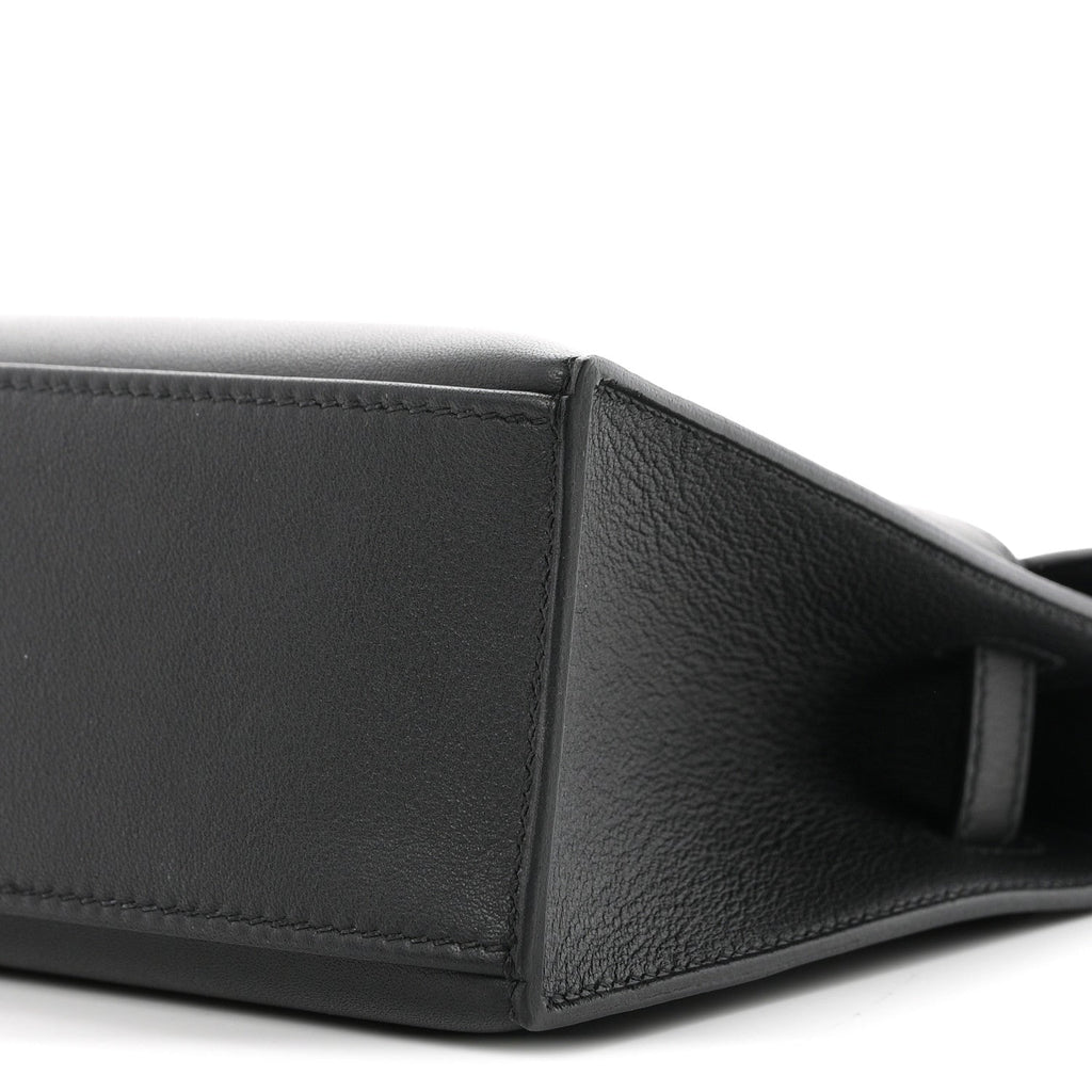 Swift Kelly Pochette Clutch Black