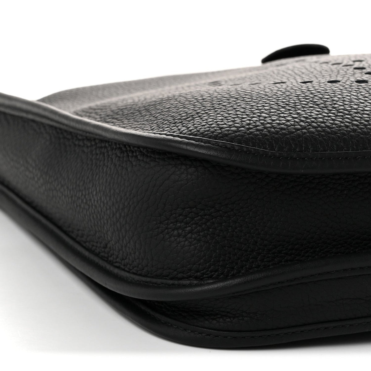 Taurillon Clemence Evelyne III PM Black