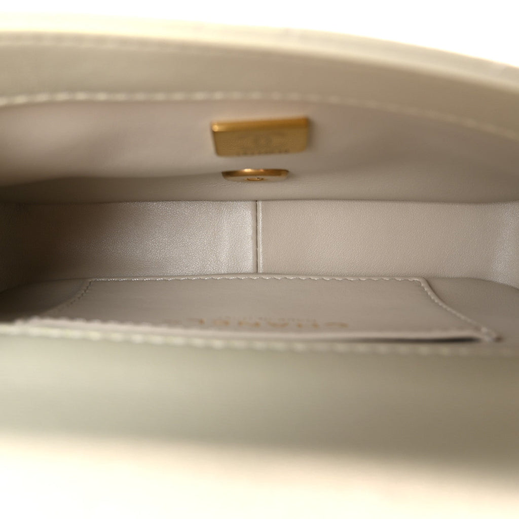 Pearly Lambskin Pearl Quilted Mini Flap Ivory