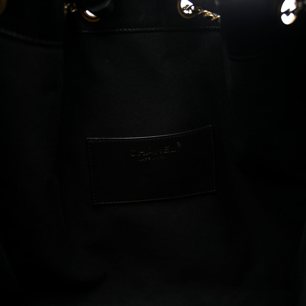 Shiny Crumpled Calfskin Quilted Medium Chanel 25 Handbag Black