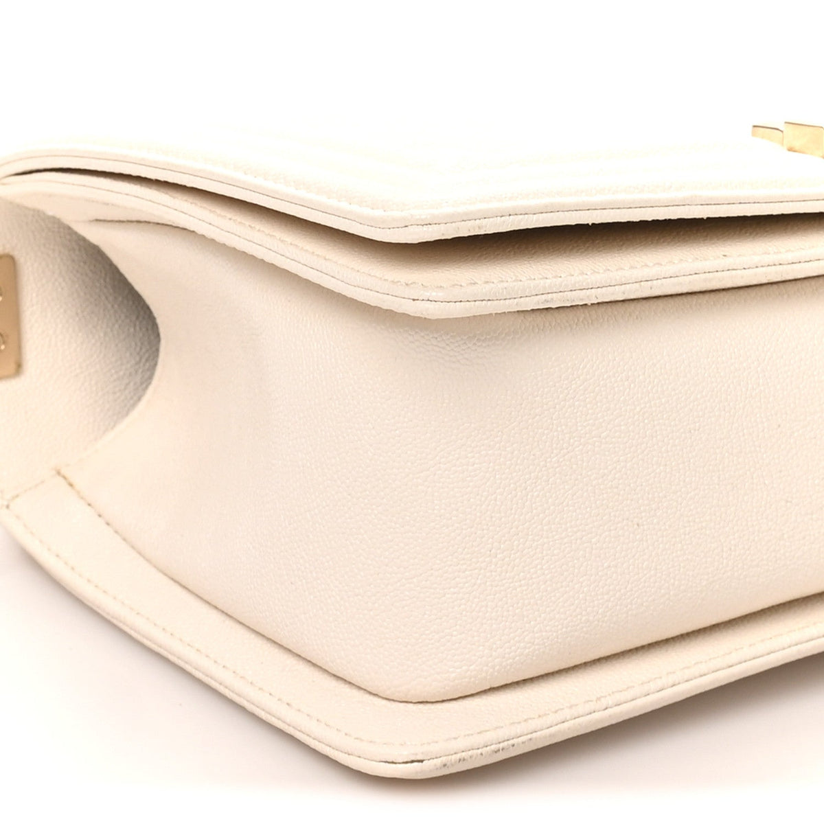 Caviar Chevron Quilted Medium Boy Flap White
