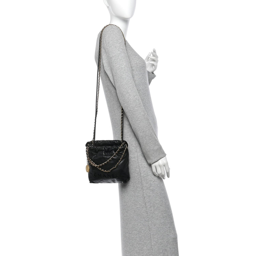 Shiny Caviar Quilted Monochrome Mini Chanel 22 Black