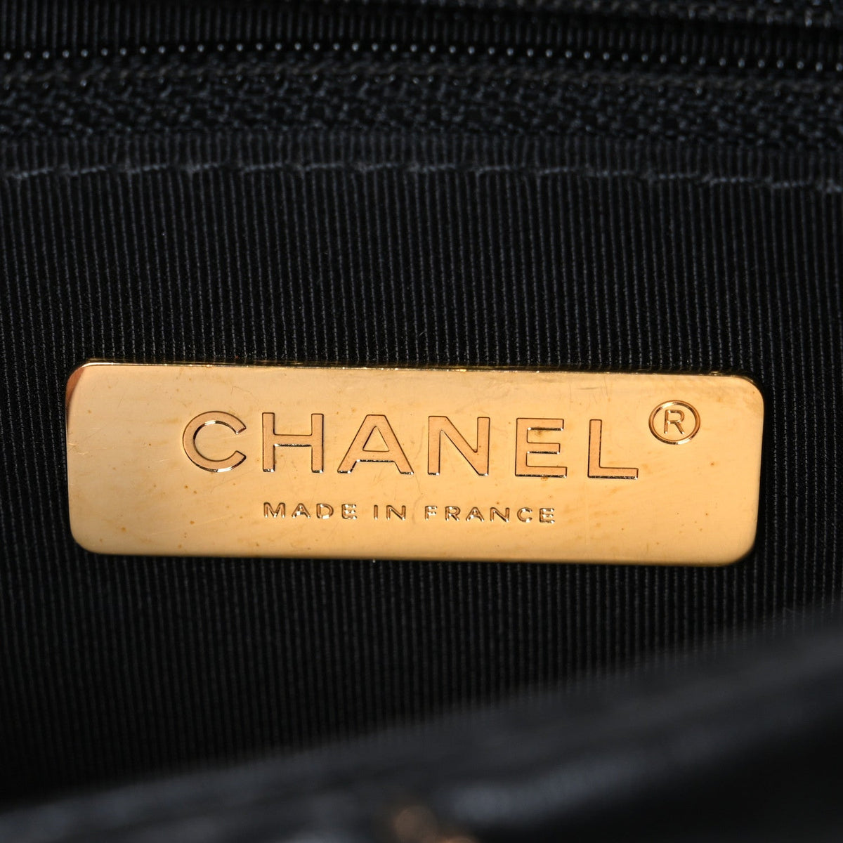 Lambskin Chain Quilted Medium Chanel 19 Flap Black