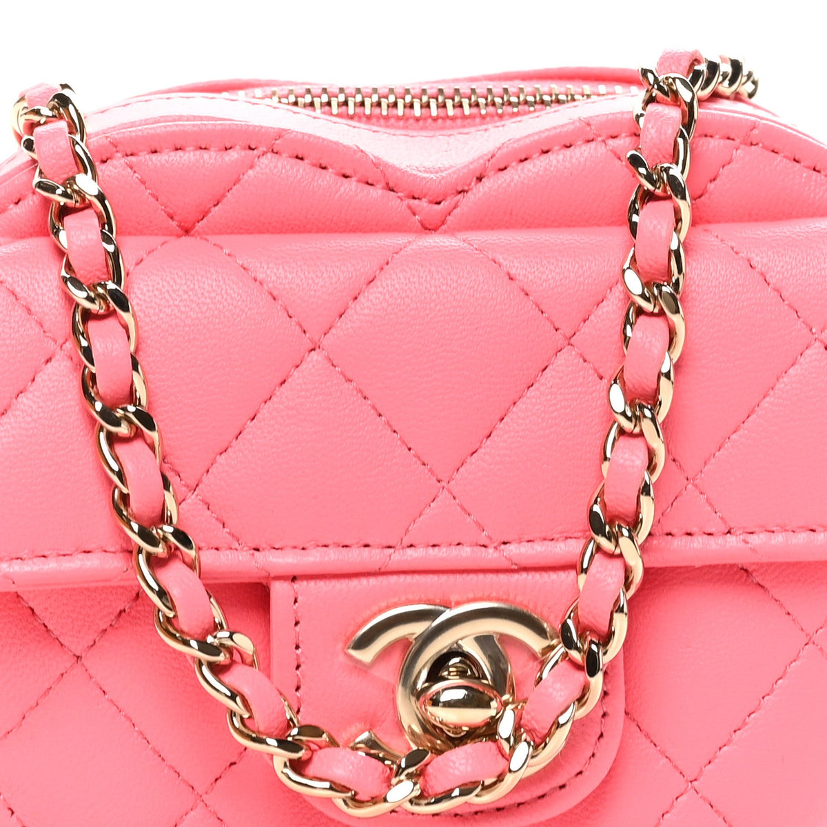 Lambskin Quilted CC In Love Heart Clutch With Chain Pink