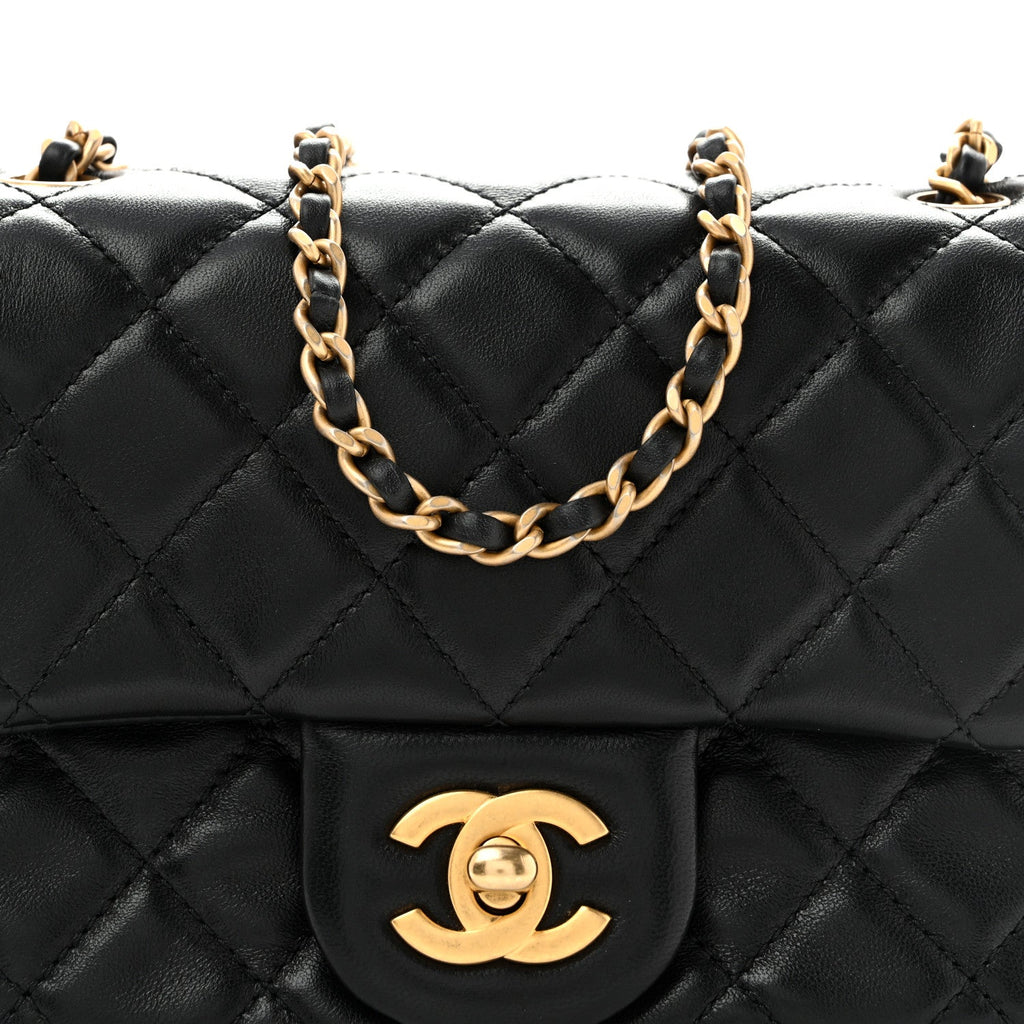 Lambskin Quilted Mini Pearl Crush Flap Black