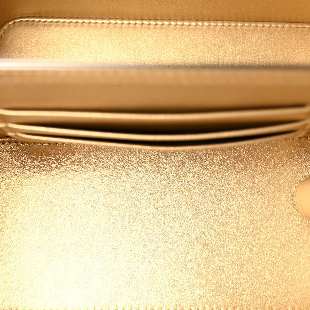 Metallic Caviar Quilted Small Vanity Case With Chain Gold