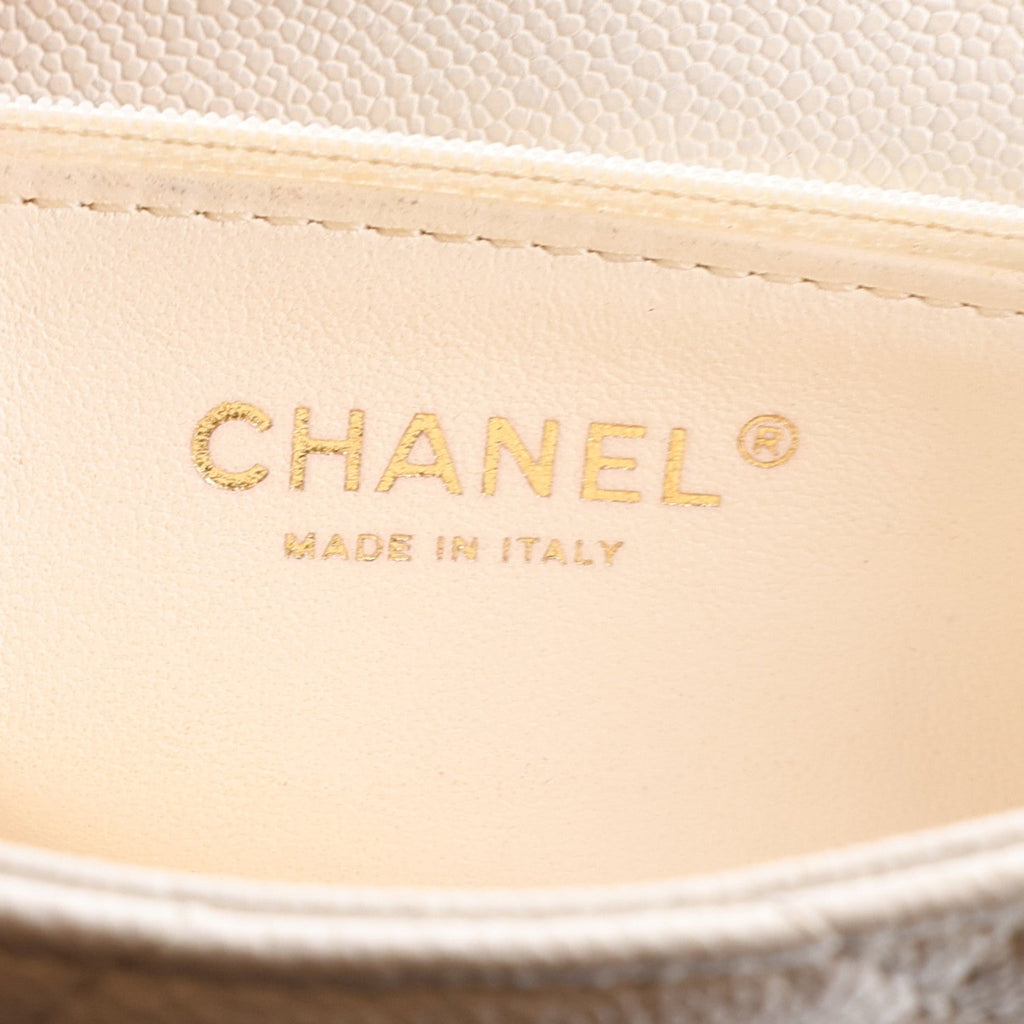 Caviar Quilted Sweetheart Flap White