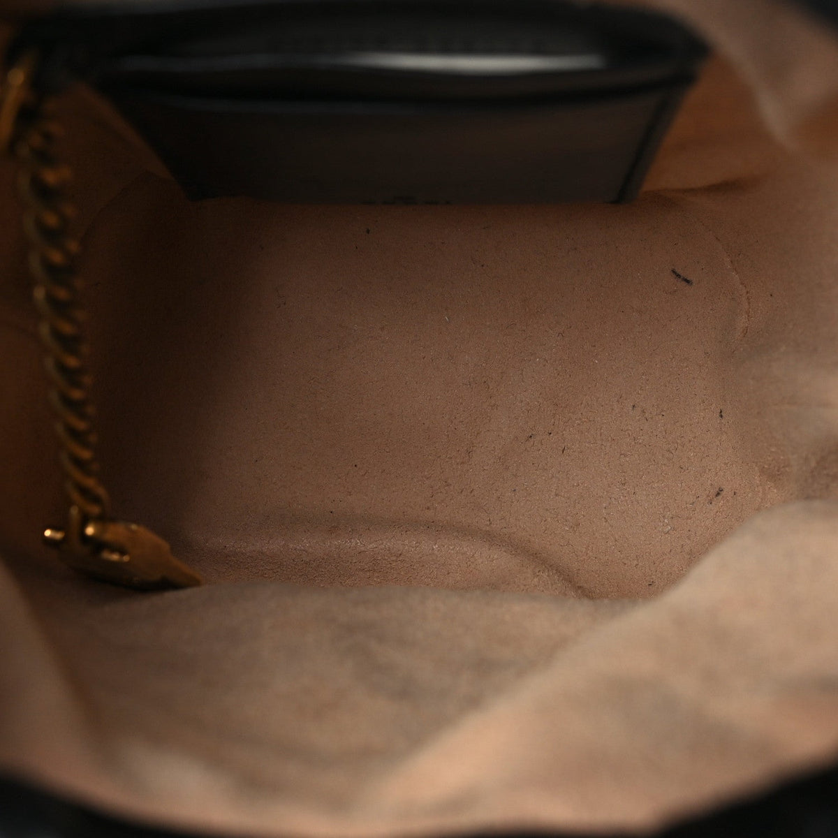 Calfskin Matelasse Mini GG Marmont 2.0 Bucket Bag Black