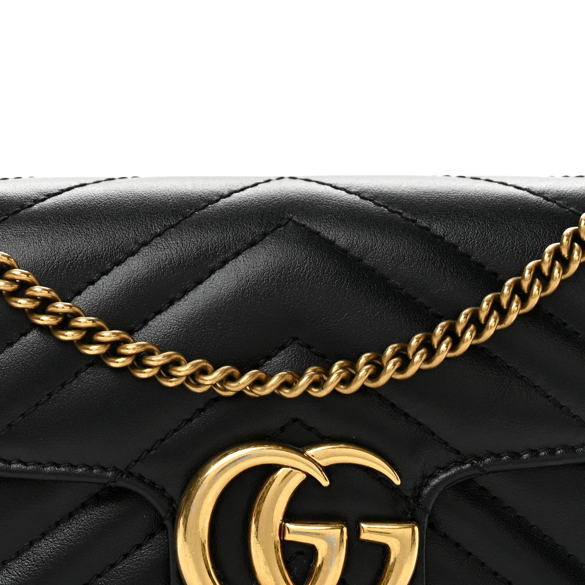 Calfskin Matelasse Super Mini GG Marmont Shoulder Bag Black