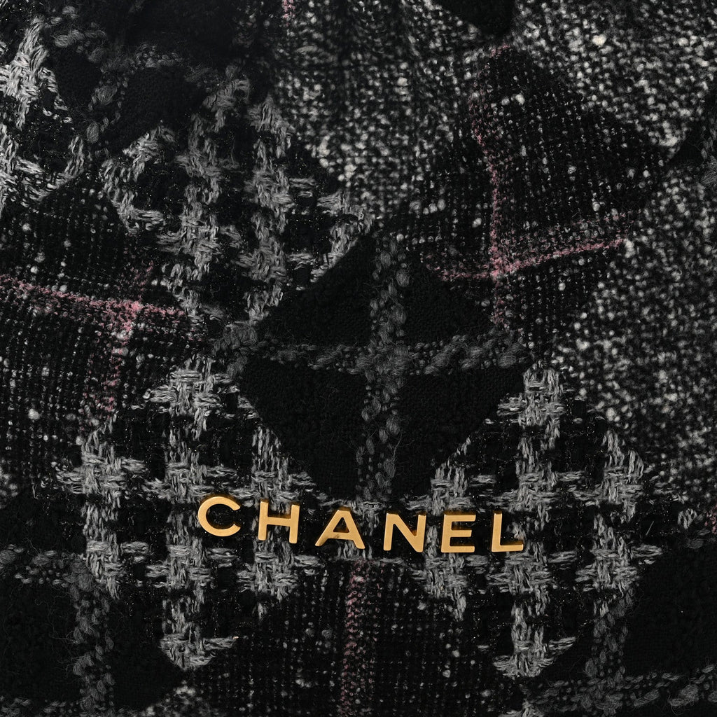 Wool Tweed Quilted Chanel 22 Black Grey Pink
