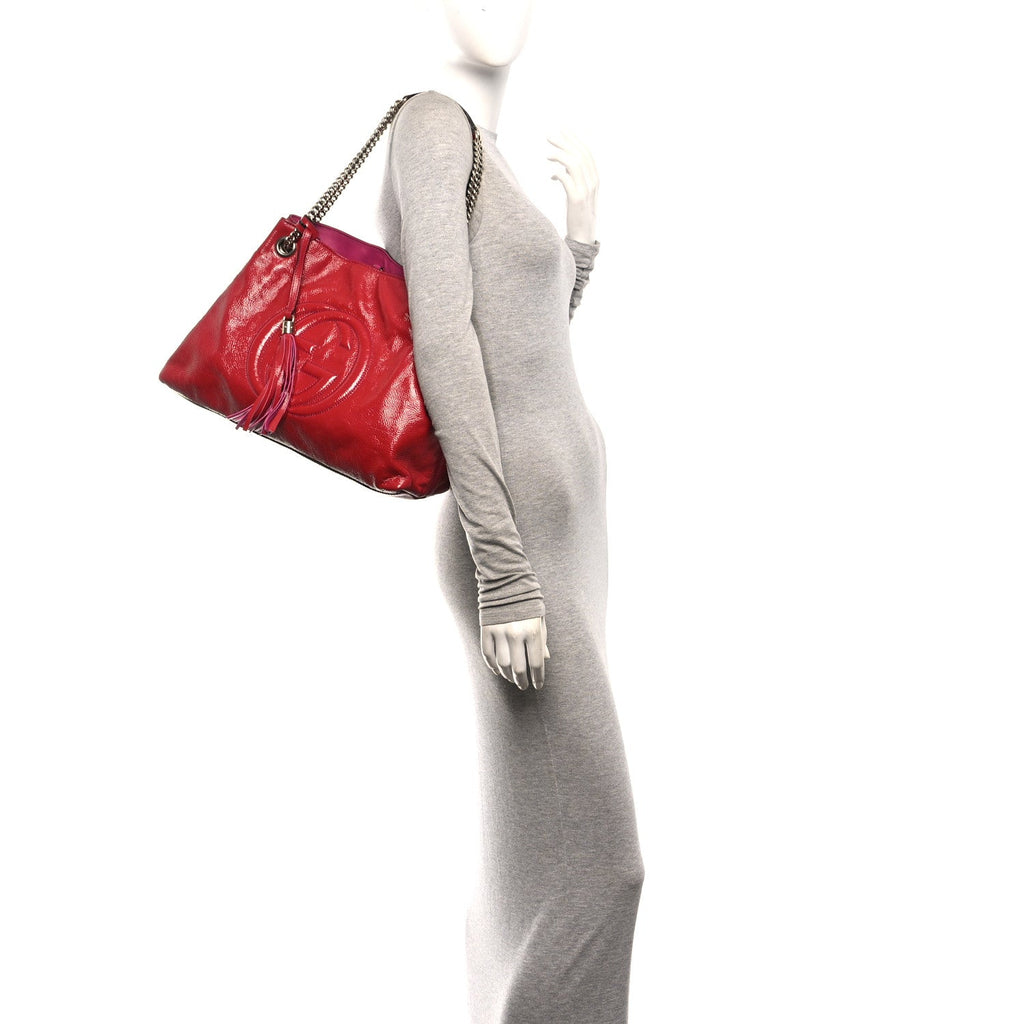 Vernice Naplack Medium Soho Chain Shoulder Bag Bright Bouganville Bright Bouganville