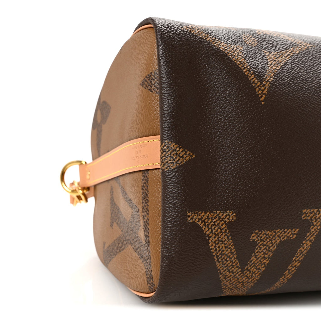 Reverse Monogram Giant Speedy Bandouliere 30
