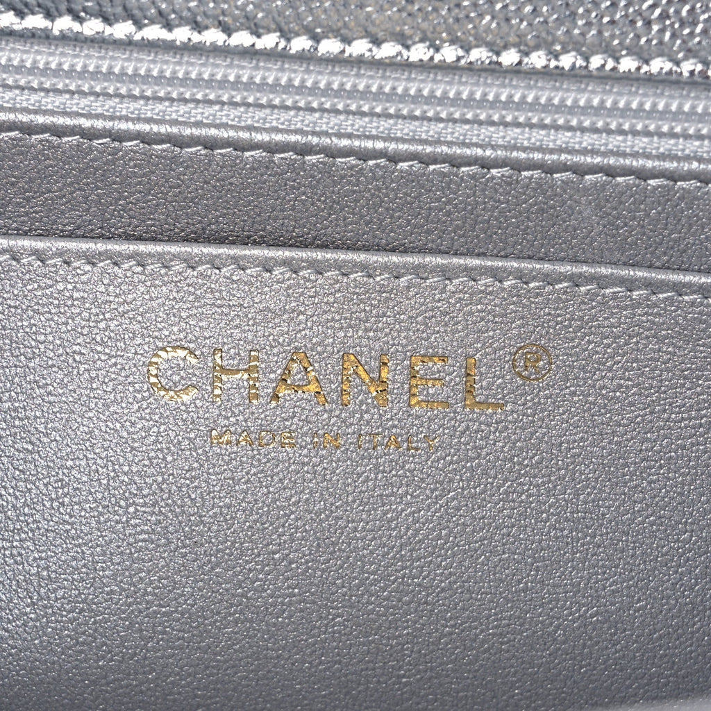 Metallic Caviar Quilted Top Handle East West Flap Silver