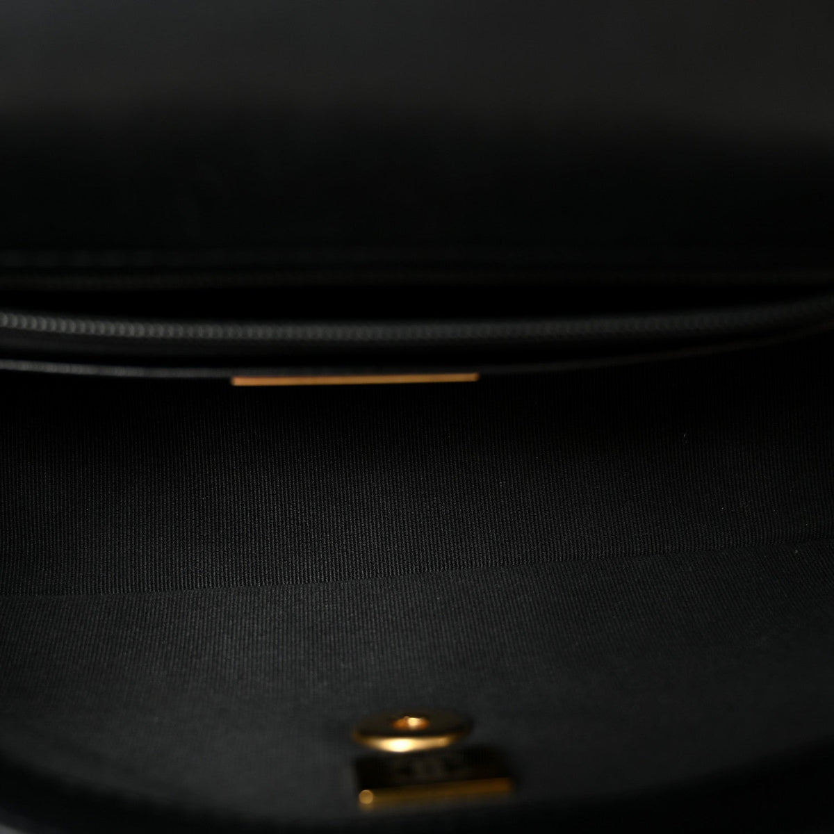 Shiny Lambskin Quilted Small Single Flap Black