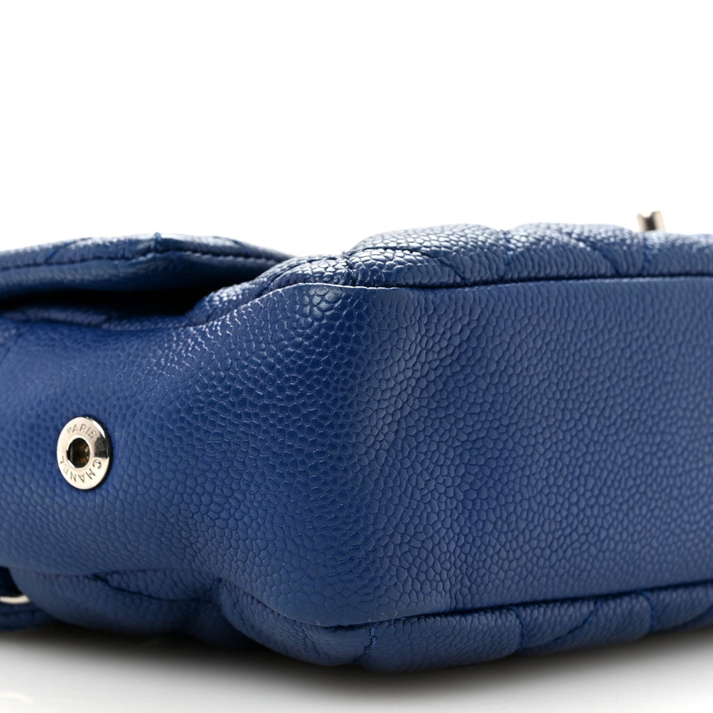 Caviar Quilted Medium Easy Flap Blue