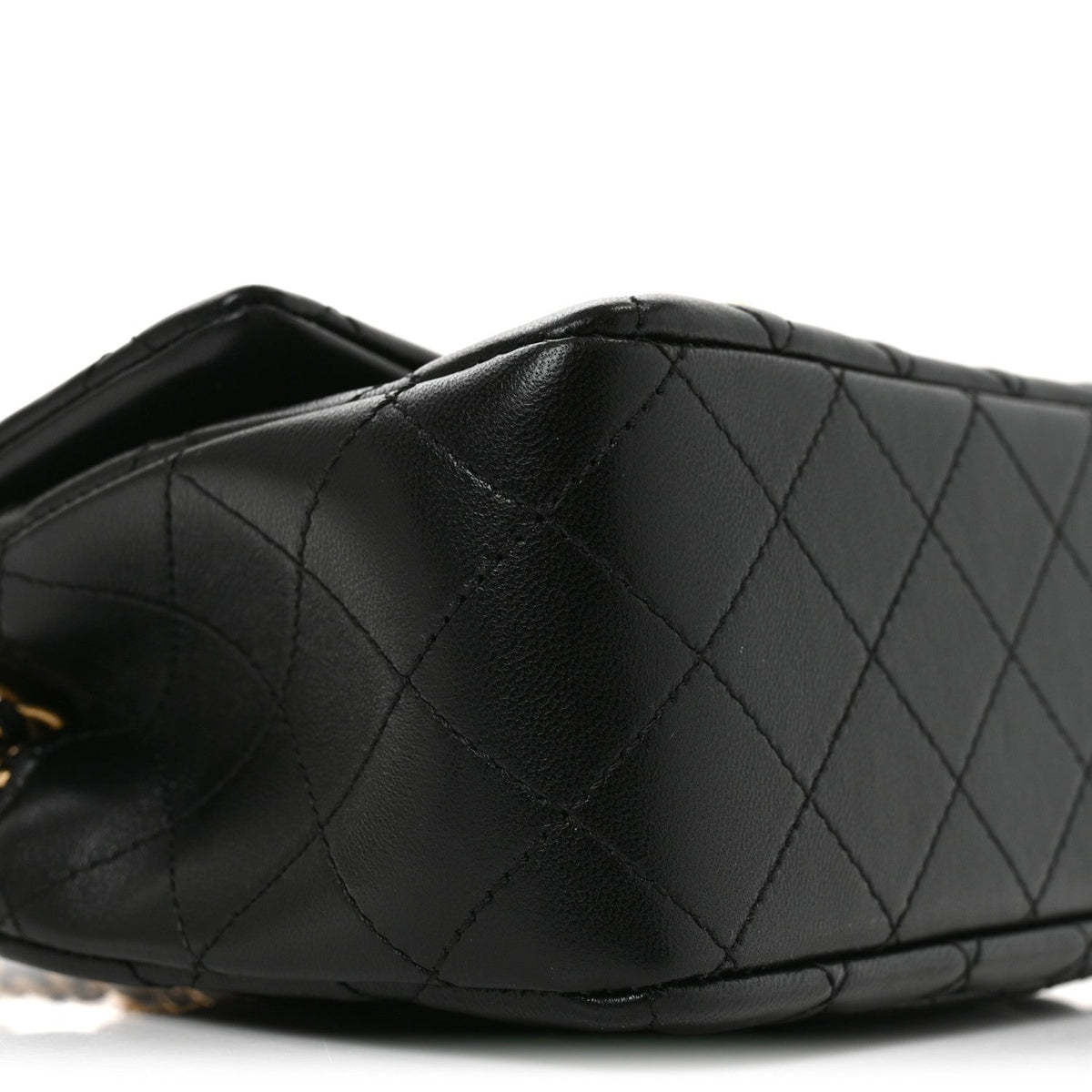 Lambskin Quilted Mini Pearl Crush Flap Black