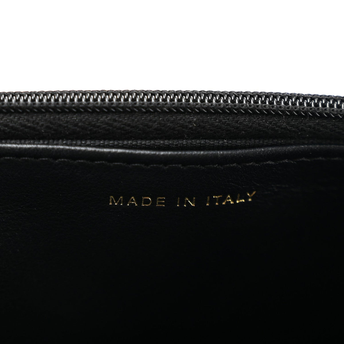 Shiny Caviar Quilted Pick Me Up Wallet On Chain WOC Black
