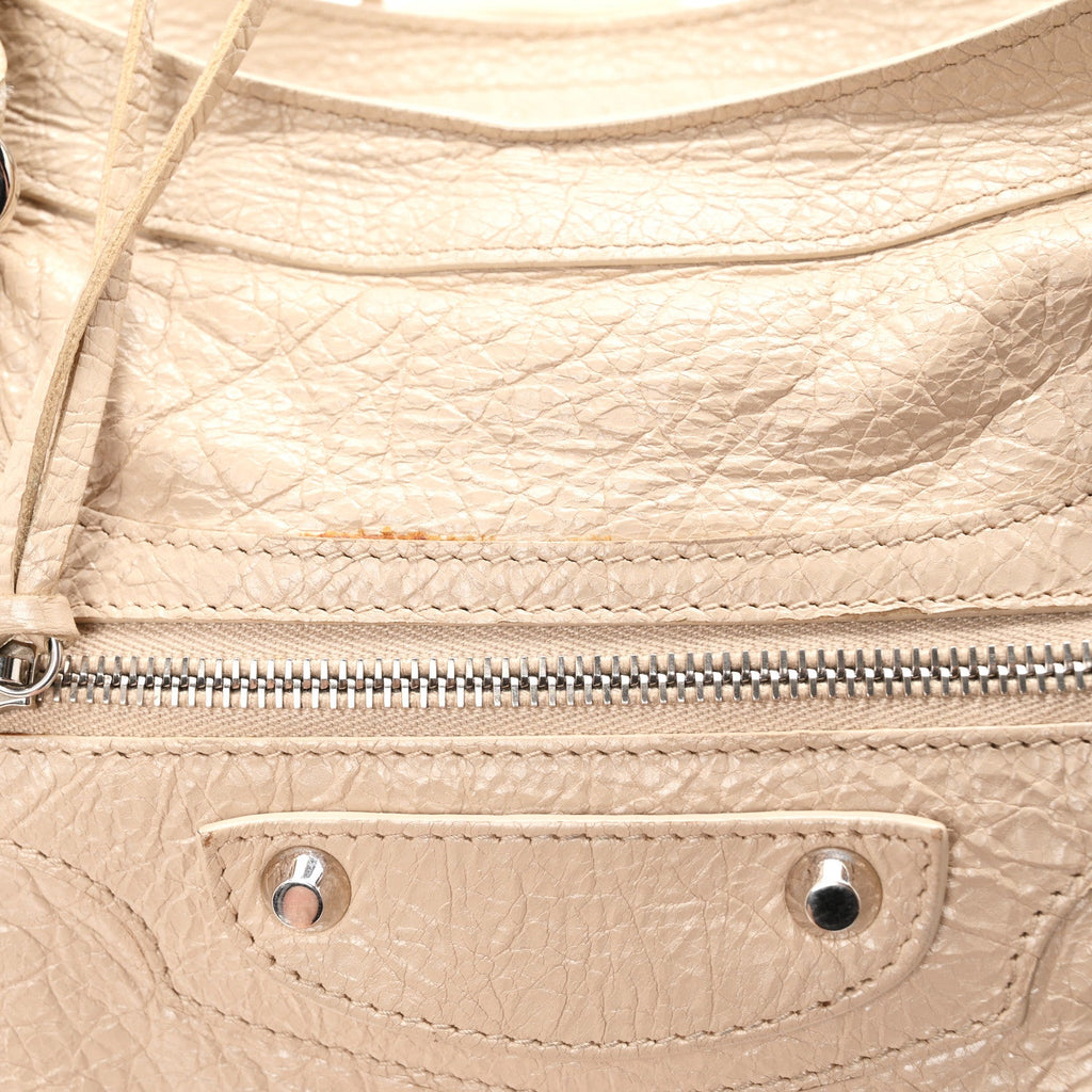 Agneau Classic Silver Hardware City Logo Strap Light Beige Black