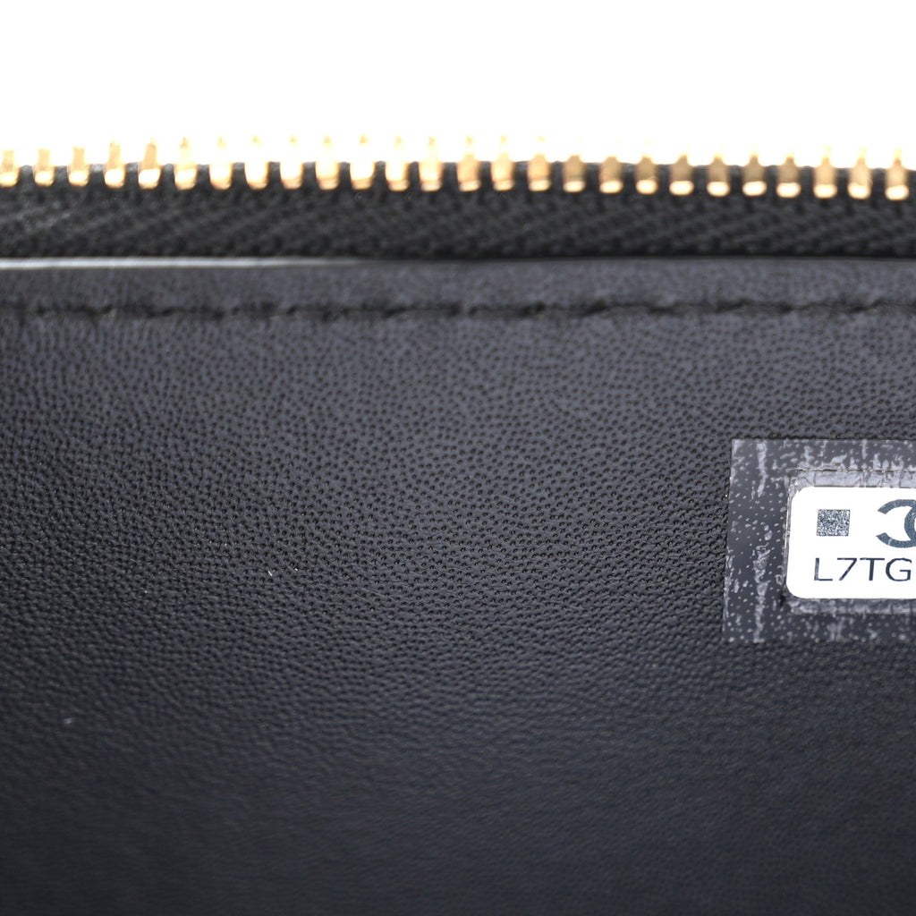 Calfskin Crocodile Embossed Crococo Small Top Handle Vanity Case With Chain Black