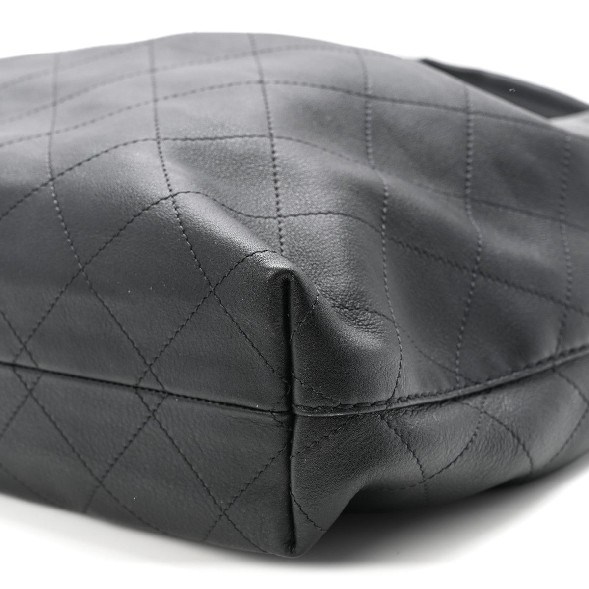 Calfskin Quilted Maxi Hobo Black