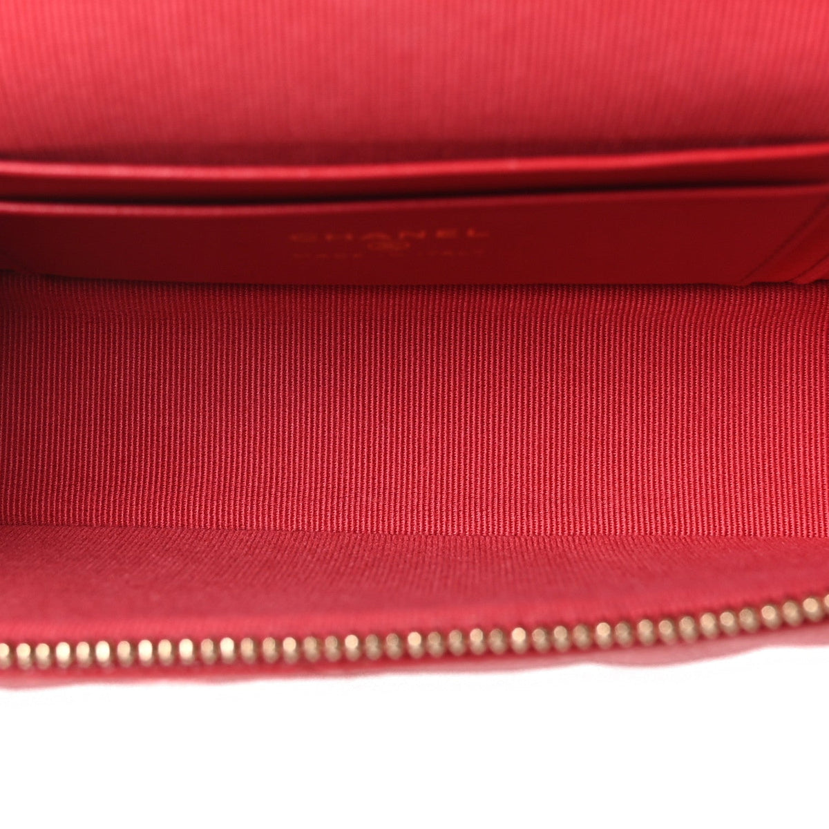 Caviar Quilted Top Handle Slim Vanity With Chain Red