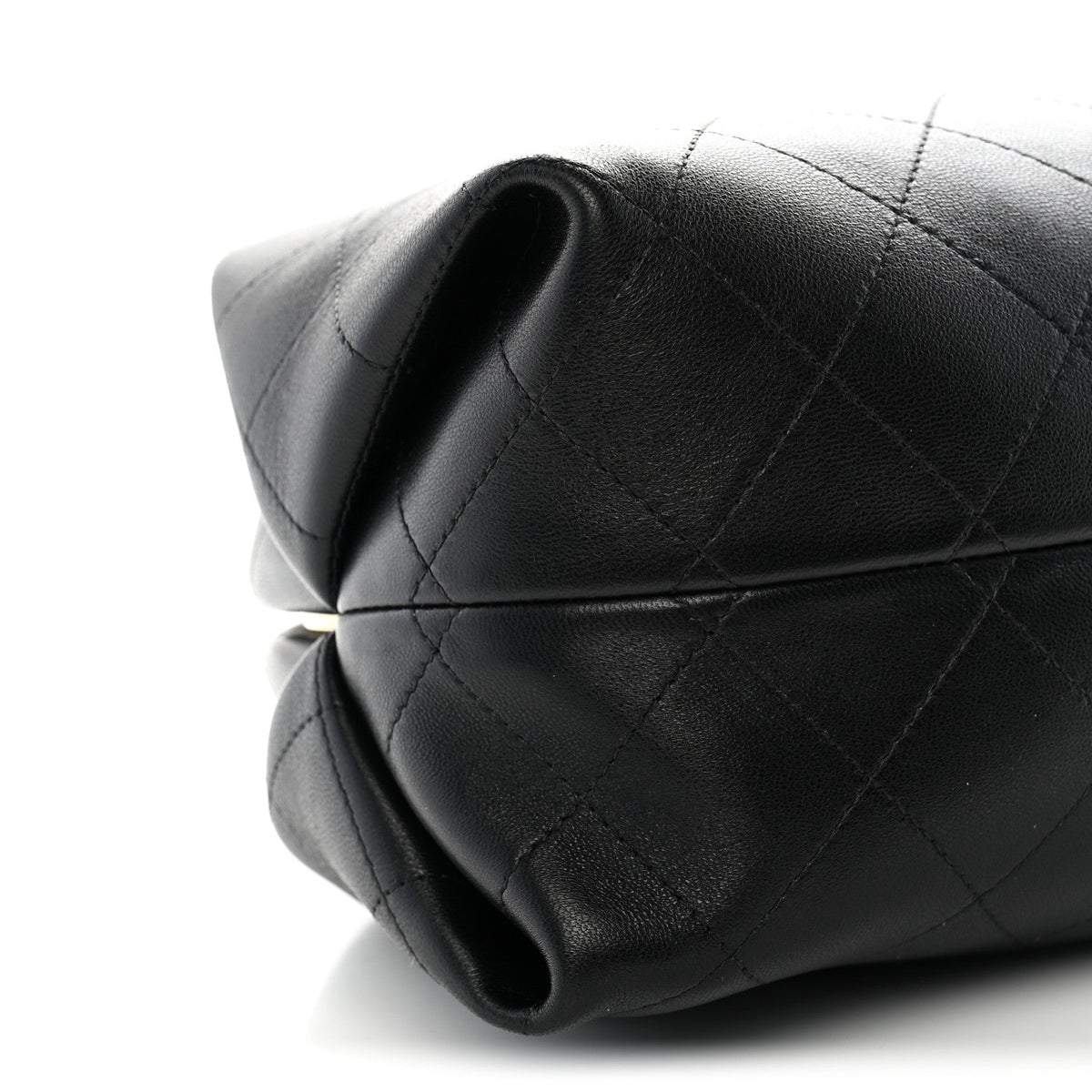 Lambskin Stitched Clutch With Chain Black