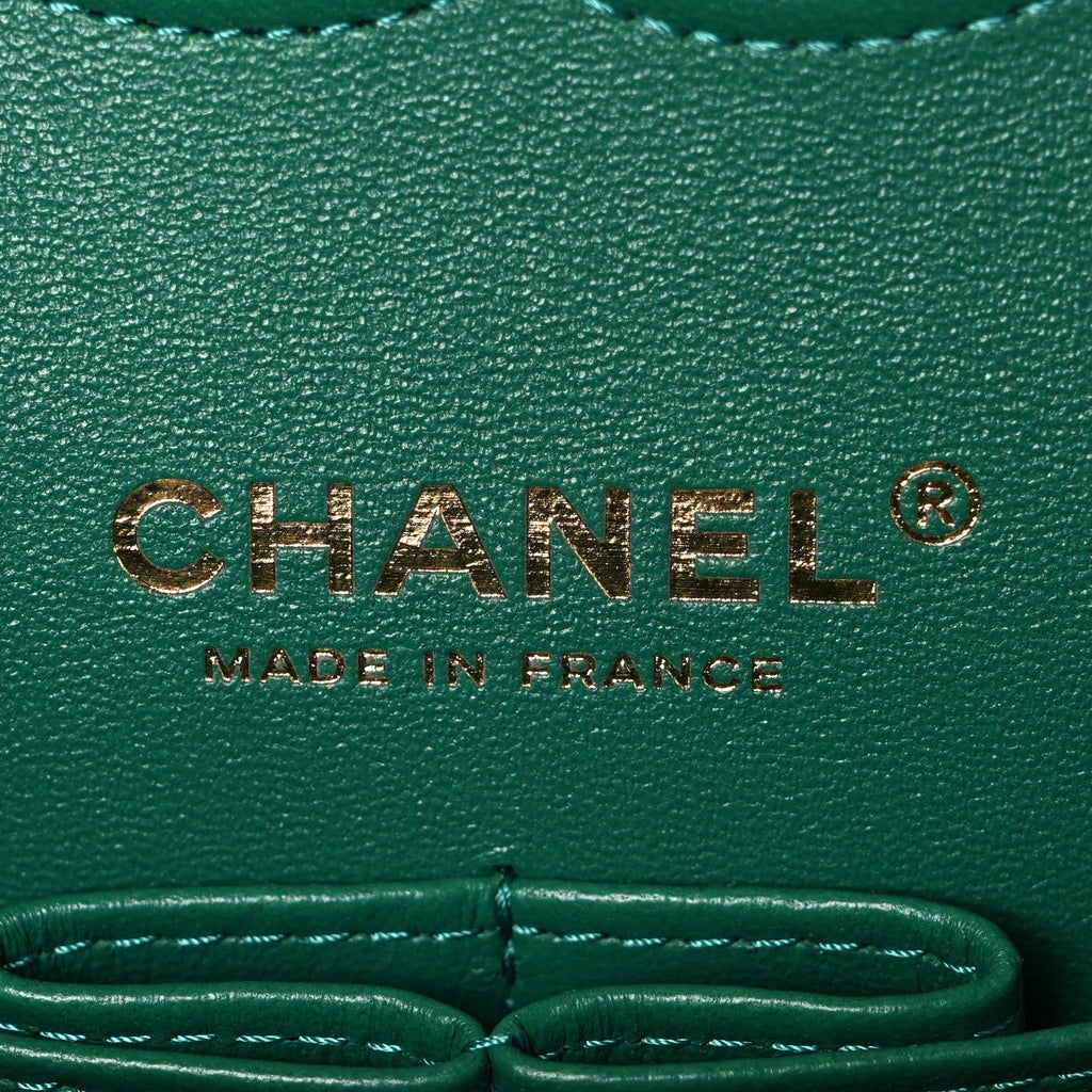 Caviar Quilted Medium Double Flap Green