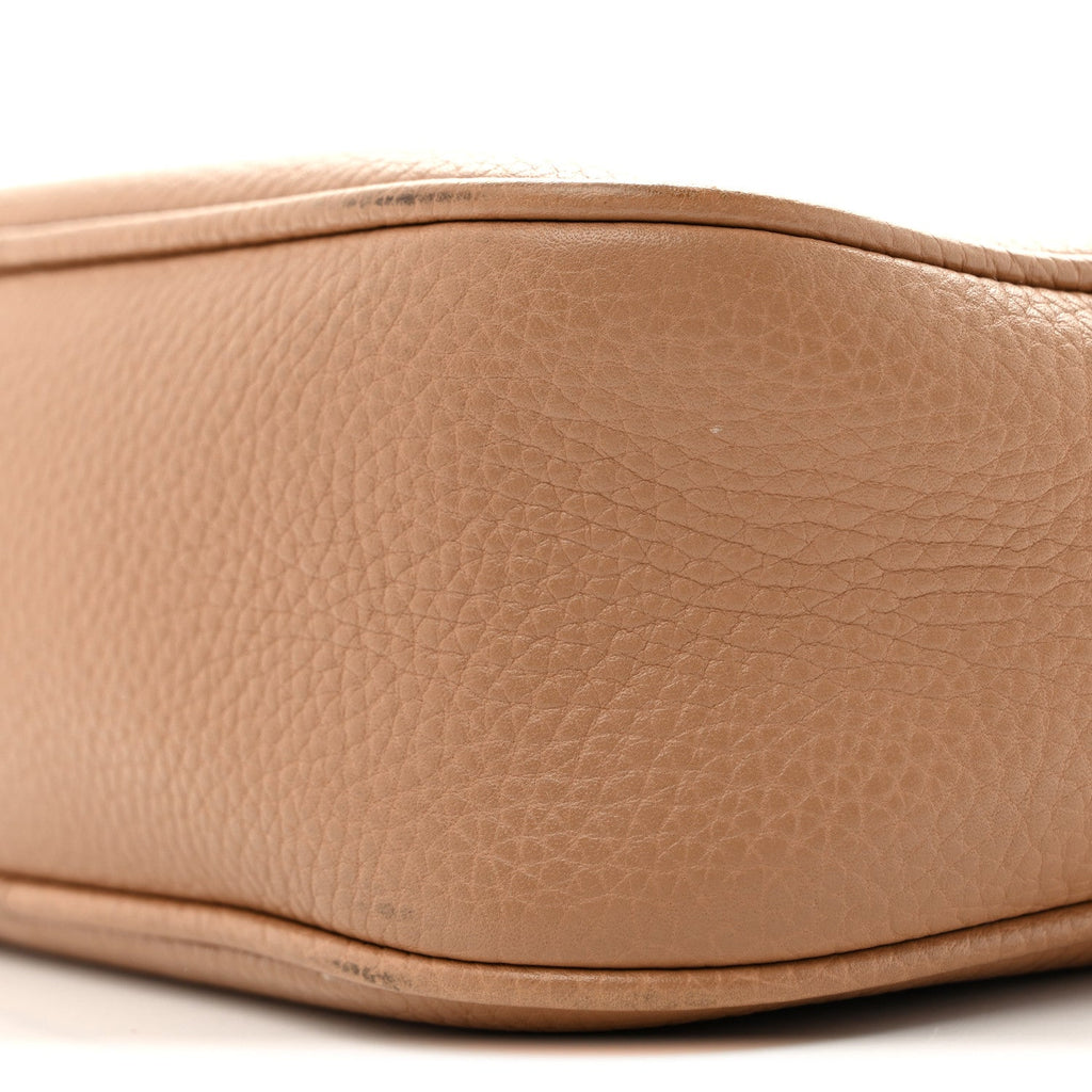 Pebbled Calfskin Small Soho Disco Bag Camelia