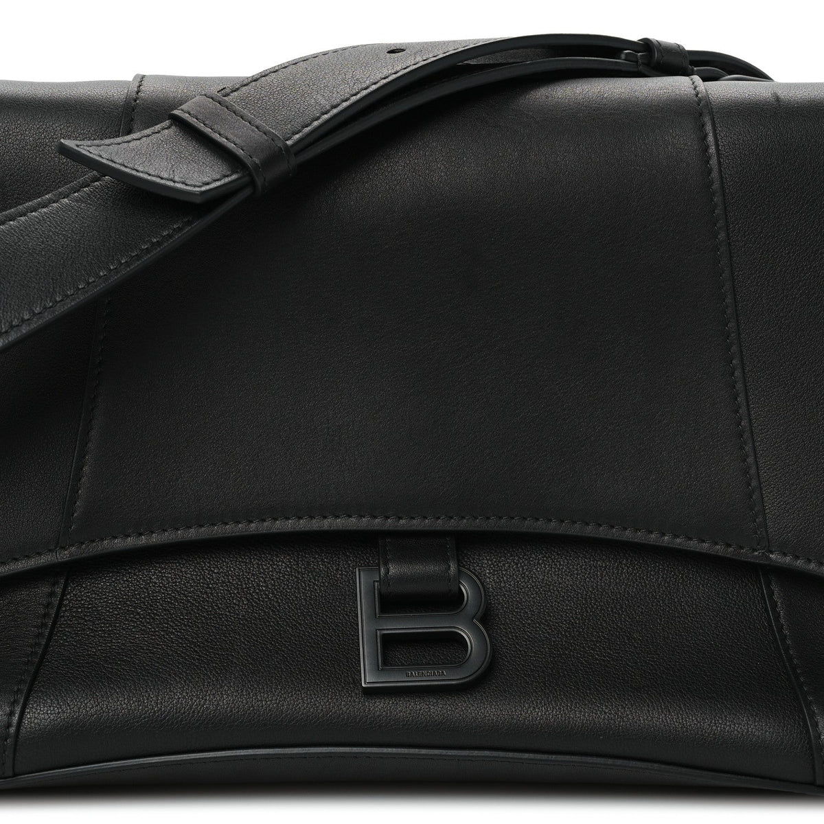Grained Calfskin Monochrome M Downtown Shoulder Bag Black
